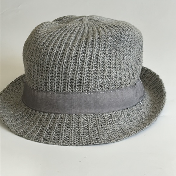 PLACE Gray Knitted Fedora Hat - Picture 3 of 11